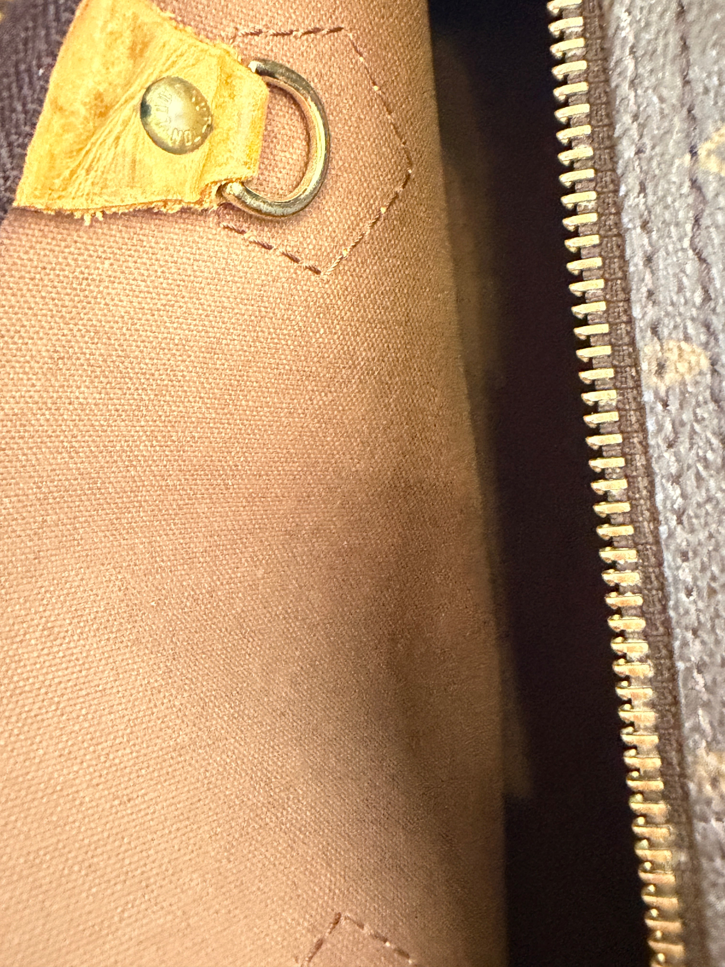 Louis Vuitton Monogram Speedy 30