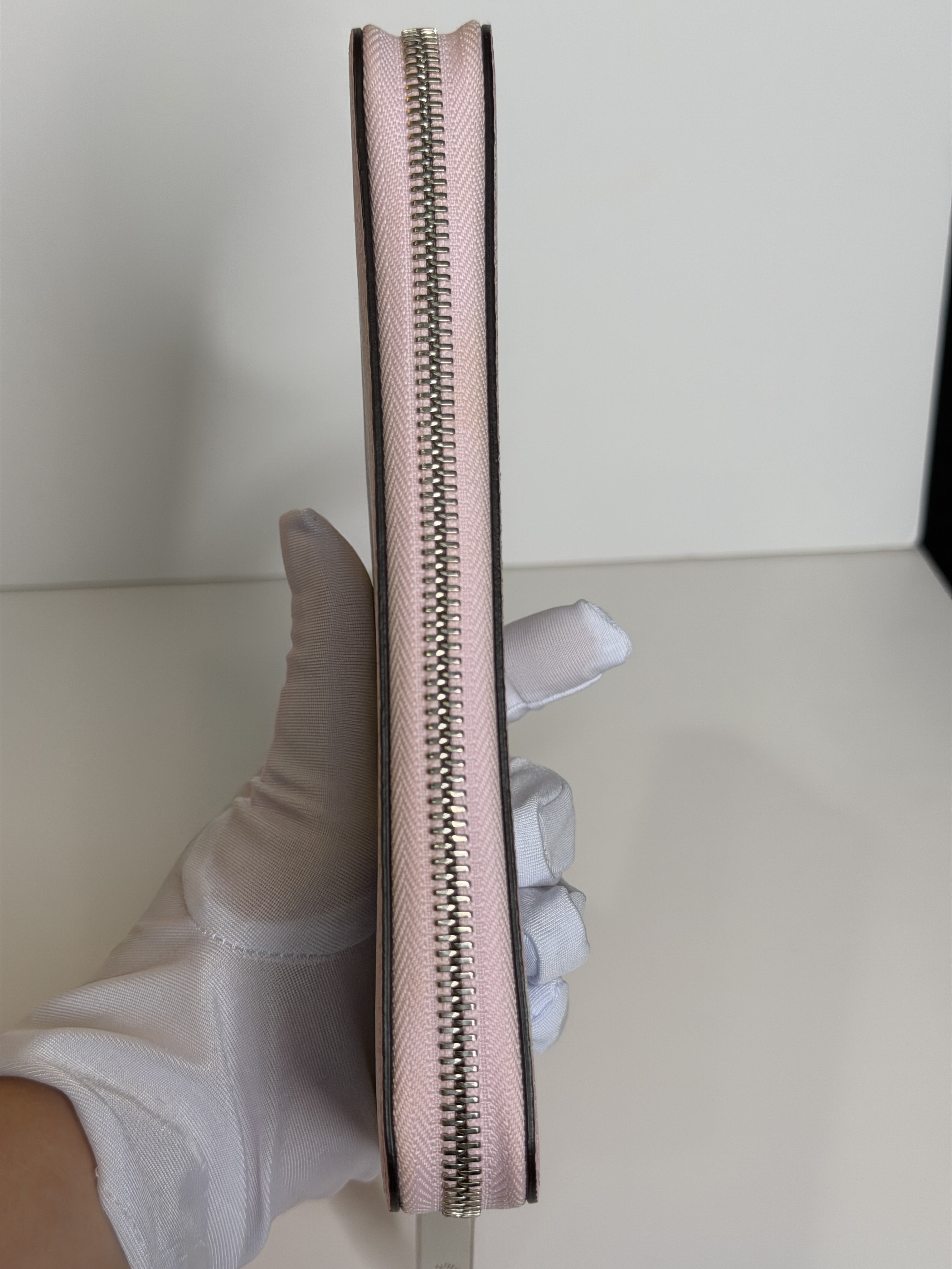 Louis Vuitton LV Escale Giant Monogram Zippy Wallet Pastel – Full Set
