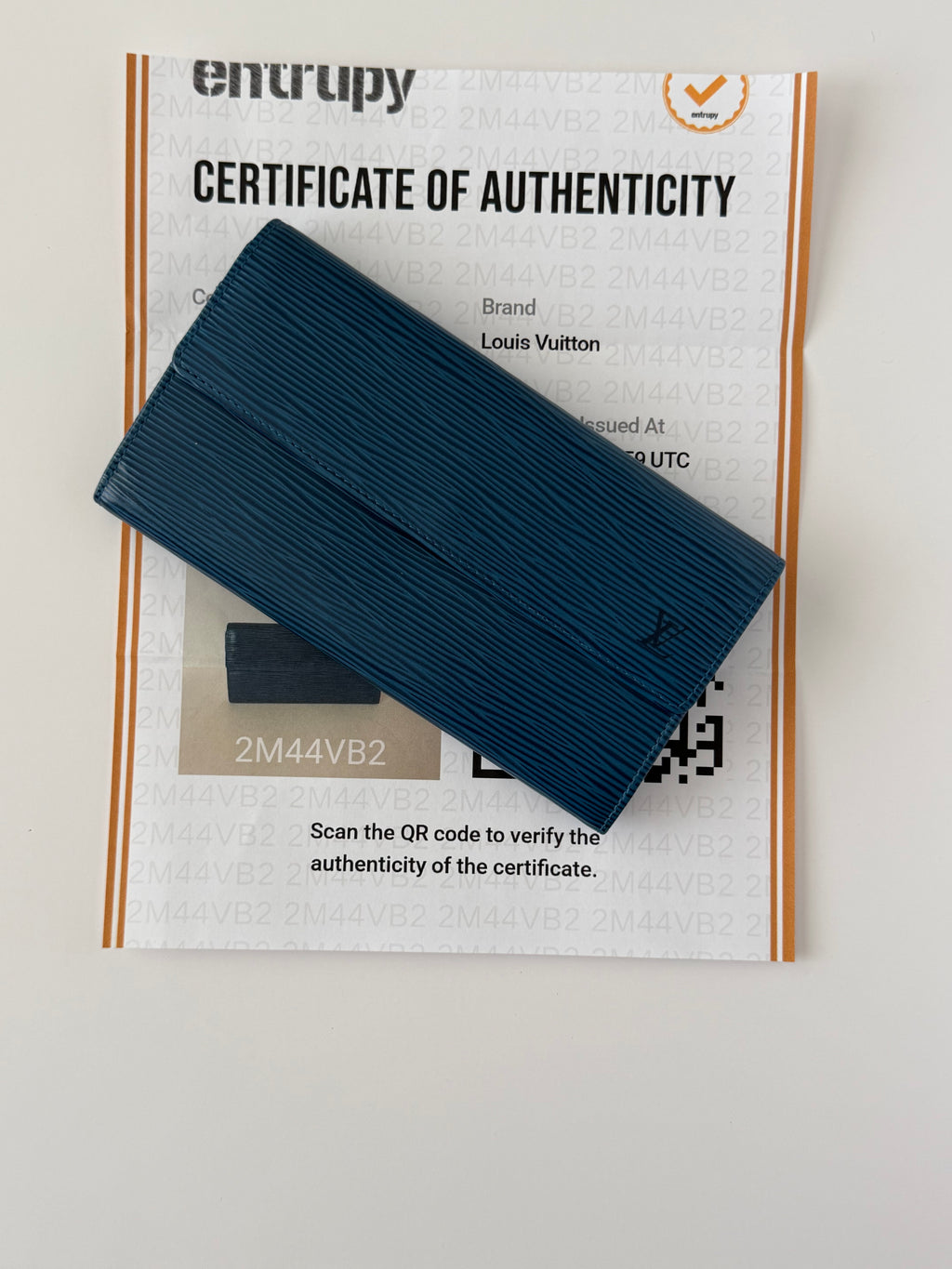 Louis Vuitton Blue Epi Leather Sarah Long Wallet w/ COA
