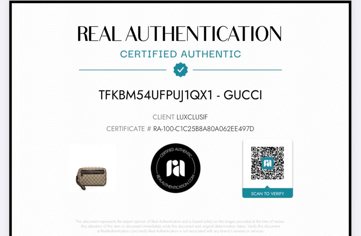Gucci GG Supreme Clutch