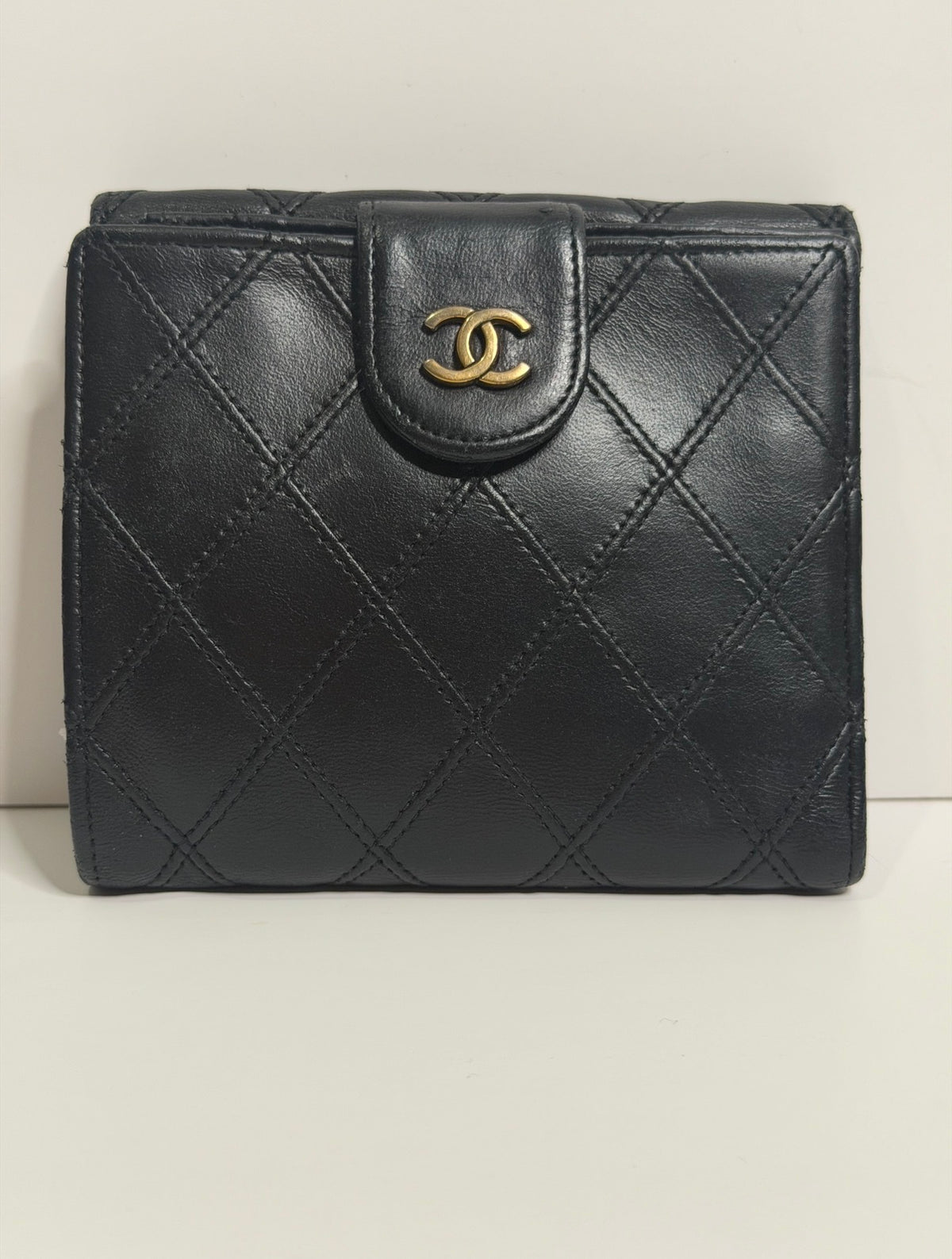 Vintage Chanel Black Quilted Lambskin Envelope Compact Flap Wallet (w/ COA)