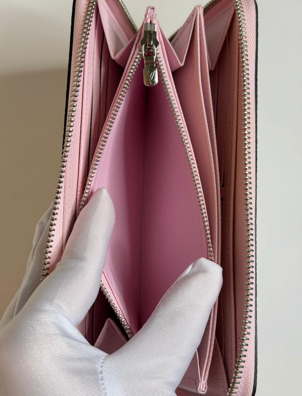 Louis Vuitton LV Escale Giant Monogram Zippy Wallet Pastel – Full Set
