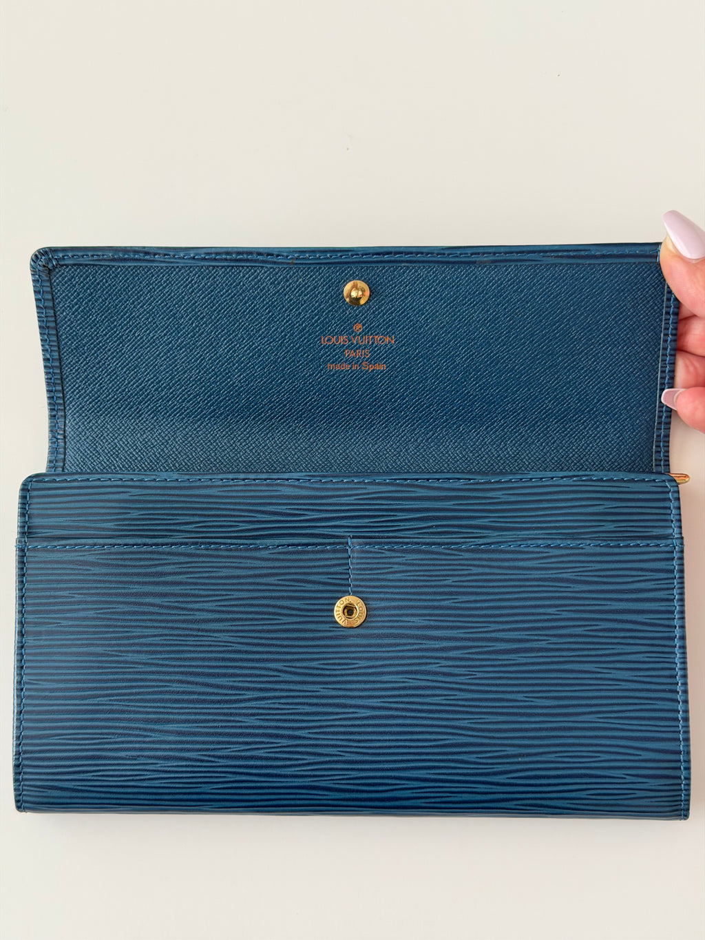 Louis Vuitton Blue Epi Leather Sarah Long Wallet w/ COA