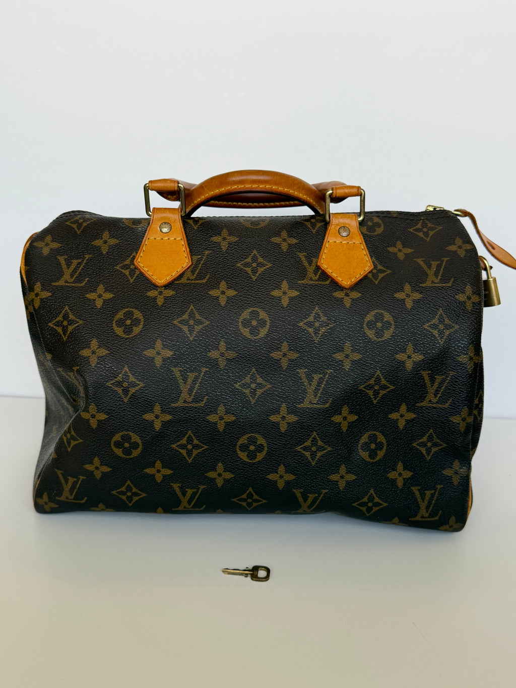 Louis Vuitton Monogram Speedy 30