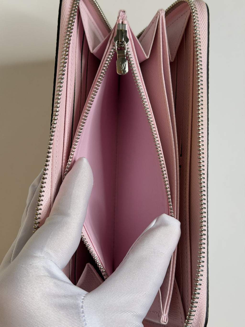 Louis Vuitton LV Escale Giant Monogram Zippy Wallet Pastel – Full Set