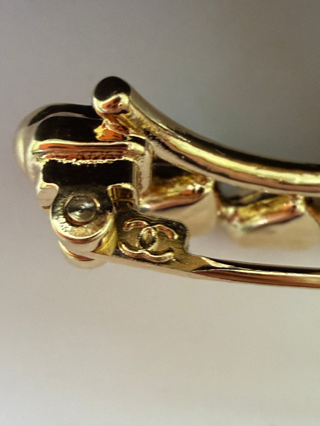 Chanel Metal CC Heart Brooch
