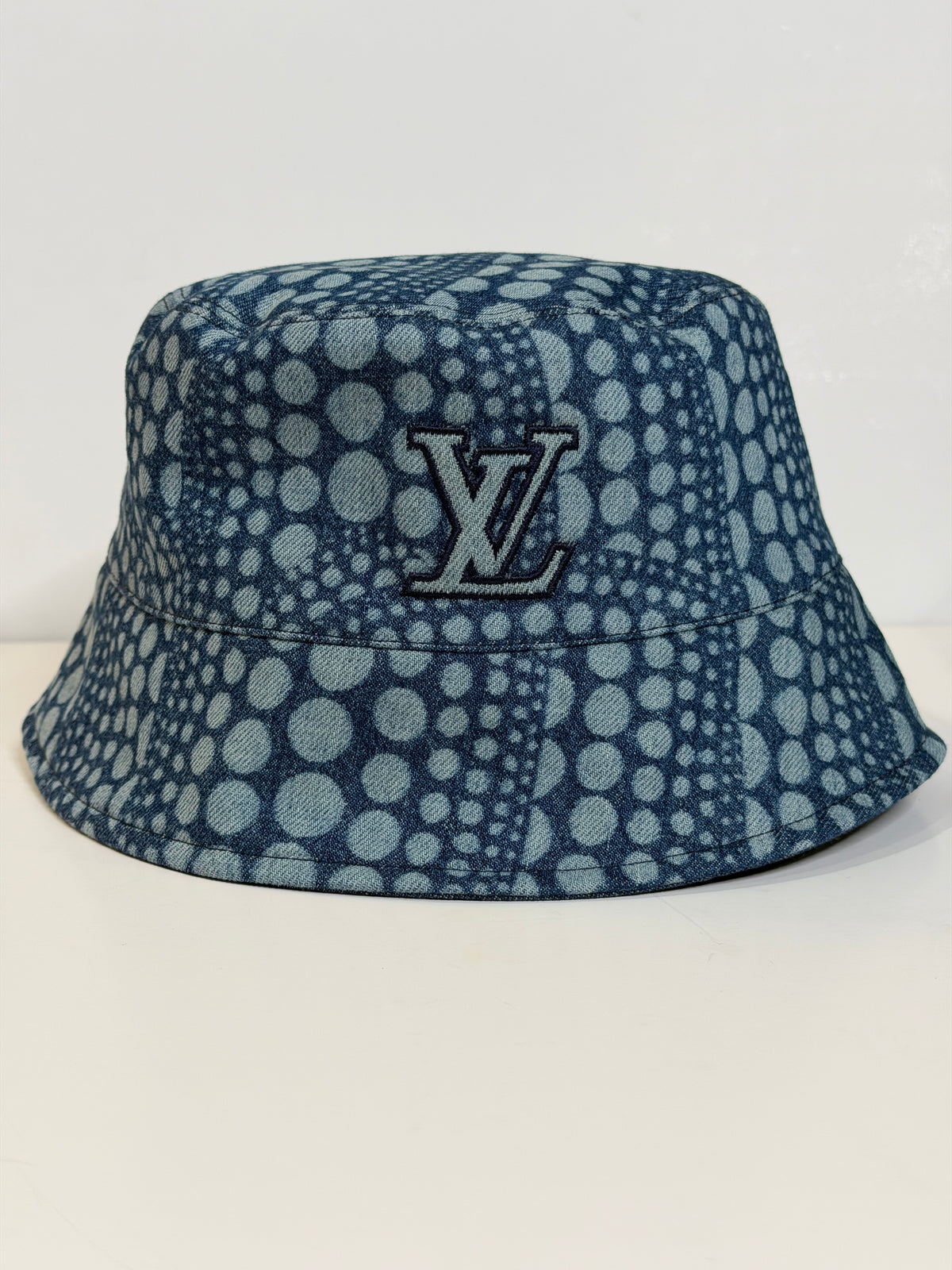 Louis Vuitton x Yayoi Kusama Reversible Pumpkin Denim Bucket Hat (Ref: M7066L)